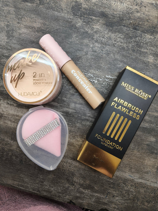 COMBO BEDAK DIVA - (FD+BEDAK+CONCEALER+TRAINGLE PUFF) (U.P $70)
